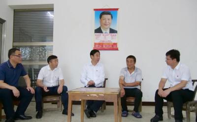 罗兴斌到这个地方走访慰问，看了谁？说了啥？