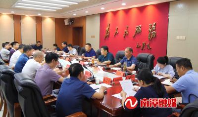 陈栋：以坐不住等不起慢不得的紧迫感加速推进重点项目建设