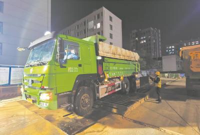 【热点关注】智慧城管打造城市治理亮点 武汉8283辆渣土车装上“北斗芯”