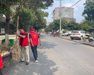 南漳县市场监管局全员上阵大扫除