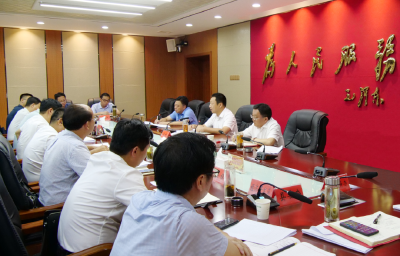 陈栋督办化解村级债务工作，要求按时间节点完成清零任务