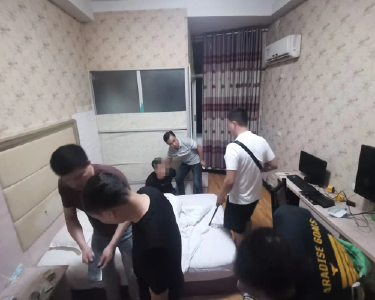 南漳警方协助武汉警方抓获两名入室抢劫嫌疑人