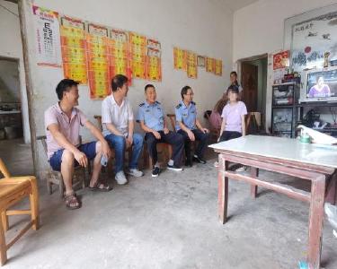 巡检市场监管所：关爱留守　情暖童心