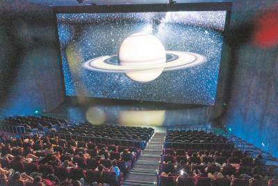 【热点关注】湖北省科技馆巨幕4D影院亮相