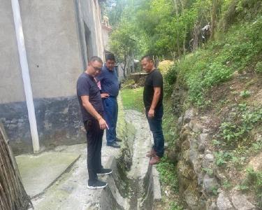 南漳：邻居排水起纠纷    人民调解促和谐
