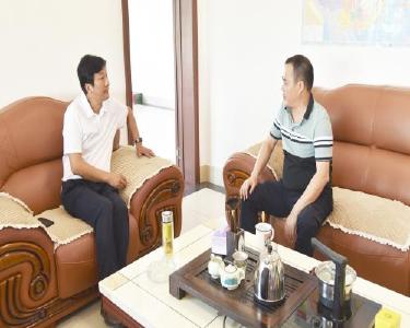 南漳县林业局到湖北威利邦木业公司开展下基层实践活动