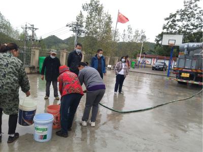 【下基层 察民情 解民忧 暖民心】李庙镇多措并举为缺水村民应急送水