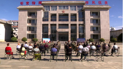 我县举办“文艺工作者进军营”主题活动