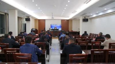陈栋：不折不扣落实全市会议精神，科学精准抓好常态化疫情防控工作