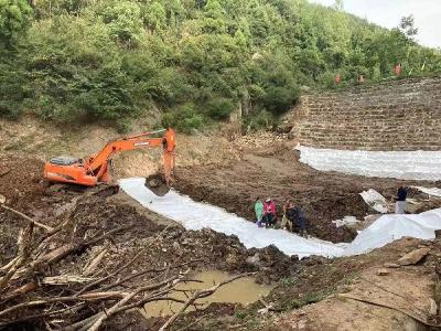 南漳县果坪村：一池清水润农家