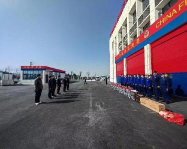 市森林防灭火指挥部慰问我县参加全省第三届森林消防职业技能竞赛队伍