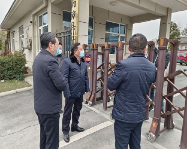 县领导检查民政服务机构疫情防控和安全生产工作