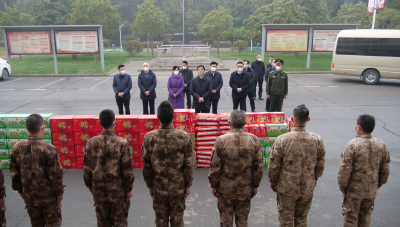 春节临近，罗兴斌看望慰问驻漳部队官兵和一线工作人员 
