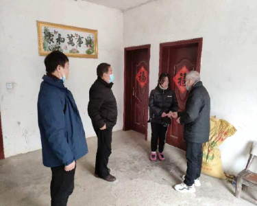 南漳县公路中心为困难职工送温暖