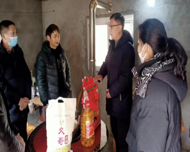南漳县农技中心：春节慰问脱贫户　党的关怀暖人心