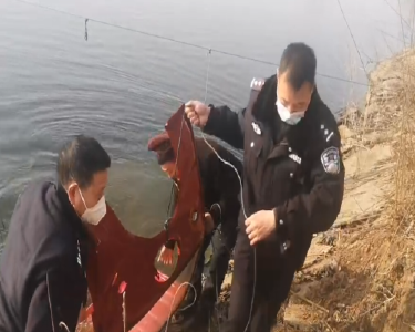 三轮车主肇事逃逸　“改头换面”难逃法网