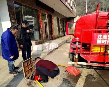 李庙社区：疏通管道美环境　社区服务暖人心