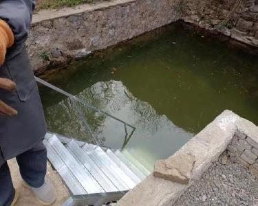 板桥镇甘沟村：屋场会上听民意   及时雨来润民心