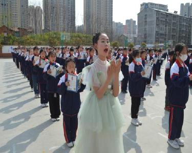 南漳县徐庶学校：童心向党诵经典　薪火传承颂党恩