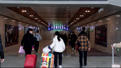 高铁站：加开班次 助力“五一”出行