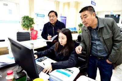 南漳：守牢农民“钱袋子” 走出发展新路子