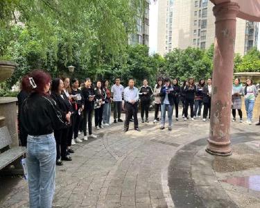 城关镇徐庶社区开展网格员拉练活动