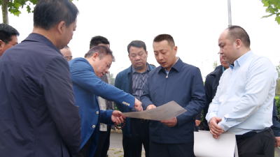 陈栋：采取保姆式服务和超常规措施，推动重点项目早签约落地、早投产达效 
