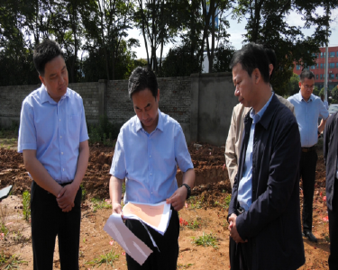 市领导到我县调研耕地保护和地质灾害防治工作