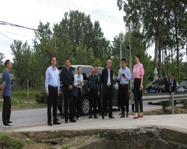 省农业水价综合改革验收组对我县农业水价综合改革工作进行实地核验