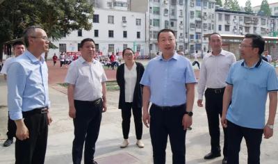 陈栋：高标准严要求加快改扩建学校项目建设，持续提升办学质量