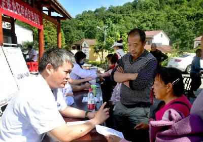 南漳：“红色屋场”打通便民就医“最后一小步”