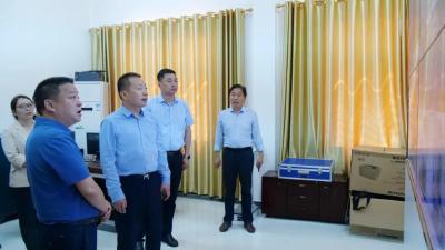 陈栋督导检查高考准备工作时强调：全流程全链条做好服务保障工作，确保实现“阳光高考”“平安高考”