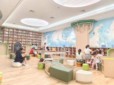 【热点关注】湖北省少年儿童图书馆日均进馆人数逾万人