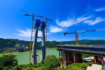 【热点关注】世界最大跨度高速铁路梁桁组合结构斜拉桥进入主梁施工