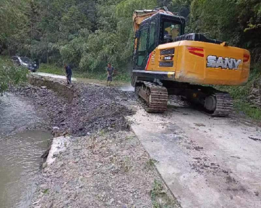 李庙镇线上线下联动高效处置隐患