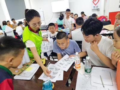 湖北南漳：“探客教育”提兴趣 变废为宝添神奇