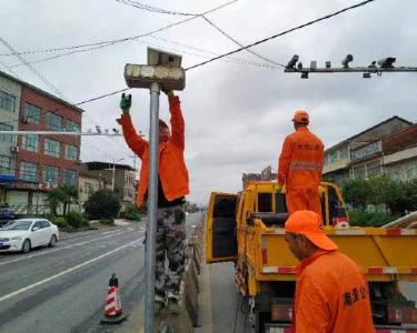 县公路中心厉兵秣马迎“双节”