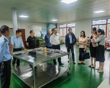 市市场监管局调研督导我县“放心消费”示范创建工作