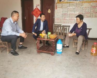 肖堰镇组织开展乡贤代表走访慰问活动