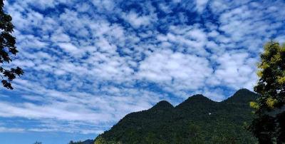 【热点关注】鹤峰：天空的“景泰蓝”