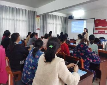 武安镇人社中心：送培训进村　送技术上门