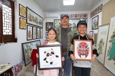 湖北南漳：指尖上的色彩勾勒——掐丝珐琅画制作技艺