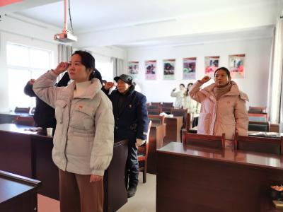 文峰塔社区开展“情系老兵、温馨暖心”支部主题党日活动