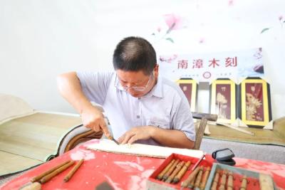 走近非遗 | 刀尖上的画作，感受南漳木刻之美