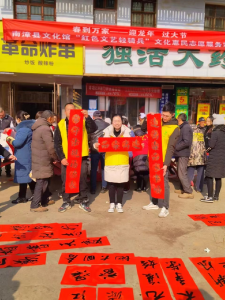 九集镇：挥毫泼墨迎新春　禁毒宣传入人心