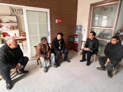 县林业局走访慰问生活困难党员群众