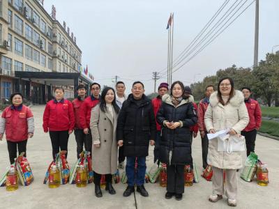 县残联春节走访慰问企业困难残疾职工