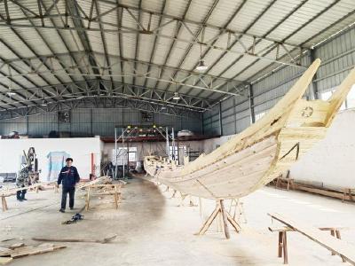 【热点关注】黄梅县杨泗村农民自发捐款25万余元 造船师傅7天造出一艘龙舟