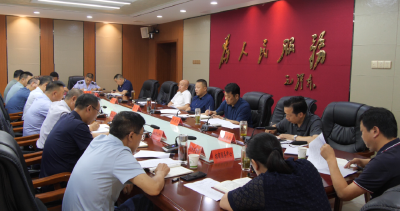 陈栋专题督办重点项目，要求强要素优保障解难题助发展，加快形成项目建设梯次推进良好局面