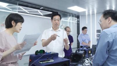 罗兴斌赴厦门拜访清华海峡研究院和锋迈公司高层，洽谈项目投产事宜 